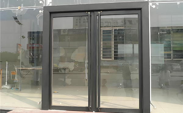 和硕玻璃地弹门