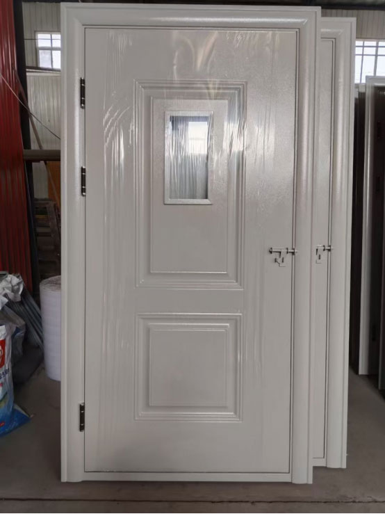 和硕学校教室门