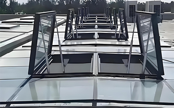 和硕兰州和硕排烟窗选型安装与维护实用指南