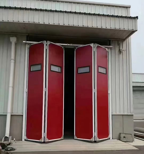 和硕工业折叠门在大型装配车间出入口的应用实例