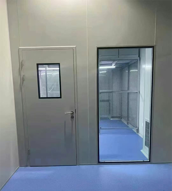 学校教学楼完成和硕防火门标准化安装 学校教学楼完成和硕防火门标准化安装