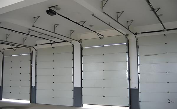 和硕工业门定制需求升温——百安科技11月聚焦智能化与安全性能升级 和硕工业门定制需求升温——百安科技11月聚焦智能化与安全性能升级